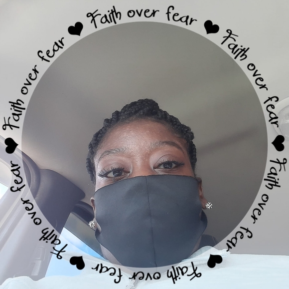 Poshmark profile picture for @nonchalant